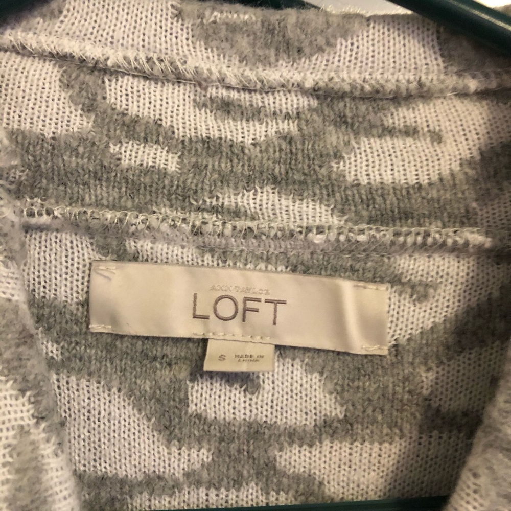 LOFT sweater - Picture 2 of 2
